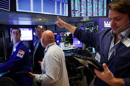 tagreuters.com2025binary_LYNXMPELA20KZ-VIEWIMAGE