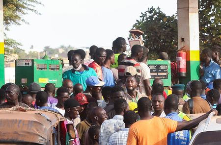 tagreuters.com2025binary_LYNXMPELA20PX-VIEWIMAGE