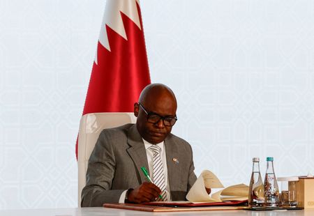 tagreuters.com2025binary_LYNXMPELAE068-VIEWIMAGE