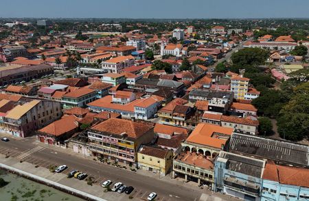 tagreuters.com2025binary_LYNXMPELAM00U-VIEWIMAGE