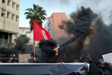 tagreuters.com2025binary_LYNXMPELAM011-VIEWIMAGE