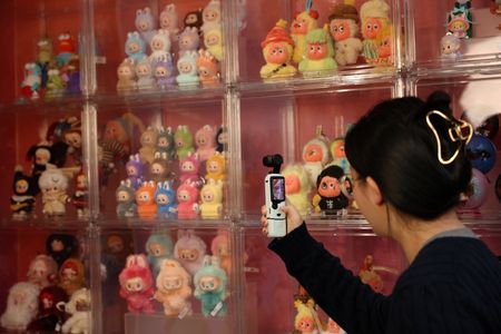 tagreuters.com2025binary_LYNXMPELAA0RD-VIEWIMAGE