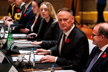 tagreuters.com2025binary_LYNXMPELA104F-VIEWIMAGE