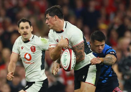 tagreuters.com2025binary_LYNXMPELAE09Z-VIEWIMAGE