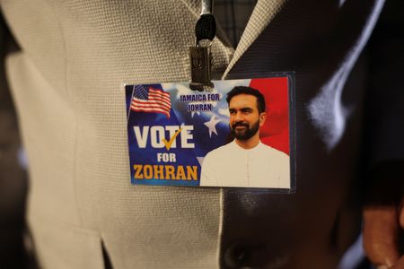 tagreuters.com2025binary_LYNXMPELA3081-VIEWIMAGE