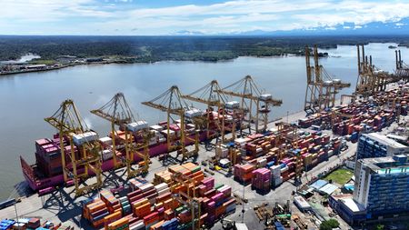 tagreuters.com2025binary_LYNXMPELAC10R-VIEWIMAGE