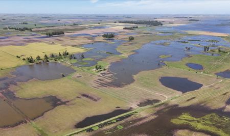 tagreuters.com2025binary_LYNXMPELAH0VZ-VIEWIMAGE