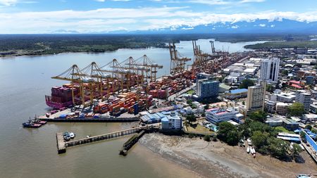 tagreuters.com2025binary_LYNXMPELAH0YQ-VIEWIMAGE