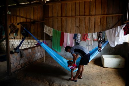 tagreuters.com2025binary_LYNXMPELA01F0-VIEWIMAGE