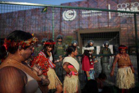 tagreuters.com2025binary_LYNXMPELAD0KE-VIEWIMAGE