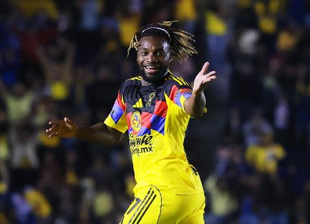 tagreuters.com2025binary_LYNXMPELA101K-VIEWIMAGE