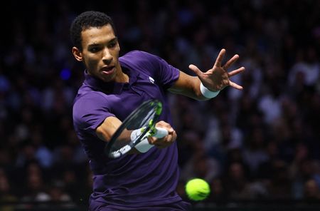 tagreuters.com2025binary_LYNXMPELA10BO-VIEWIMAGE