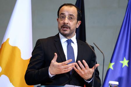 tagreuters.com2025binary_LYNXMPELAG0LR-VIEWIMAGE