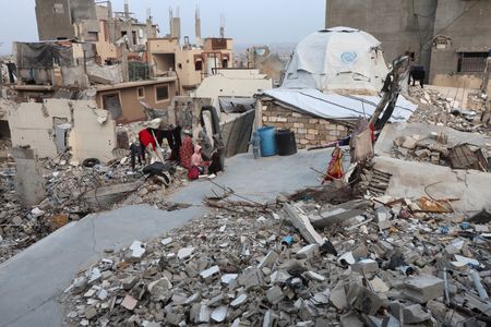 tagreuters.com2025binary_LYNXMPELAN0YK-VIEWIMAGE