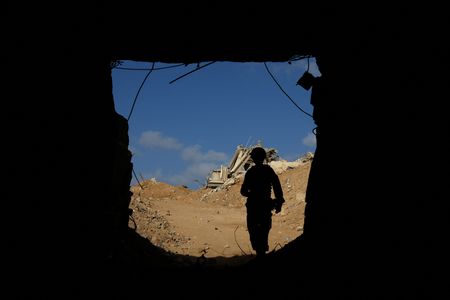 tagreuters.com2024binary_LYNXMPEK8C0T9-VIEWIMAGE