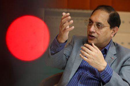 tagreuters.com2025binary_LYNXMPELAB0J5-VIEWIMAGE