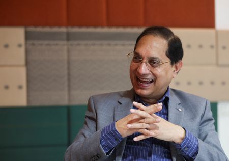 tagreuters.com2025binary_LYNXMPELAB0J6-VIEWIMAGE