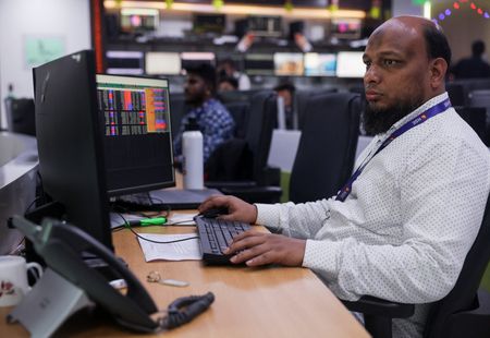 tagreuters.com2025binary_LYNXMPEL9S02M-VIEWIMAGE