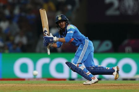 tagreuters.com2025binary_LYNXMPEL9T126-VIEWIMAGE