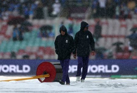 tagreuters.com2025binary_LYNXMPELA104I-VIEWIMAGE