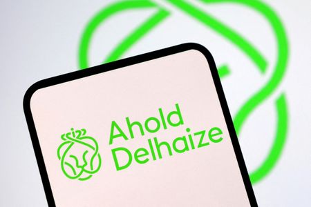 tagreuters.com2025binary_LYNXMPELA409Z-VIEWIMAGE