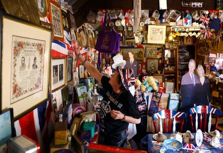 tagreuters.com2025binary_LYNXMPEL9U0ST-VIEWIMAGE