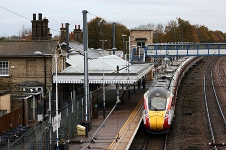 tagreuters.com2025binary_LYNXMPELA103A-VIEWIMAGE