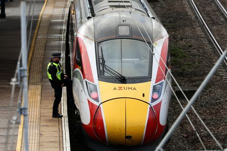 tagreuters.com2025binary_LYNXMPELA104X-VIEWIMAGE