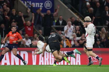 tagreuters.com2025binary_LYNXMPELAE08E-VIEWIMAGE