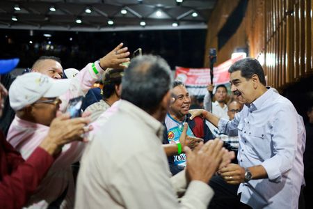 tagreuters.com2025binary_LYNXMPEL9R0J3-VIEWIMAGE