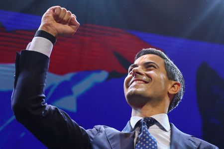 tagreuters.com2025binary_LYNXMPEL9T0E9-VIEWIMAGE