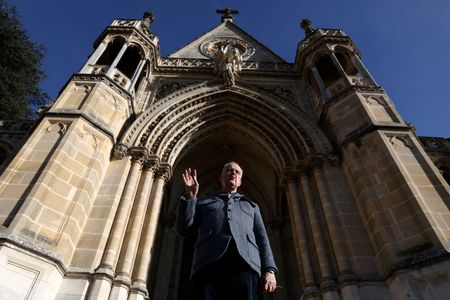 tagreuters.com2025binary_LYNXMPEL9U0J2-VIEWIMAGE