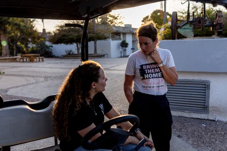 tagreuters.com2025binary_LYNXMPELA209S-VIEWIMAGE