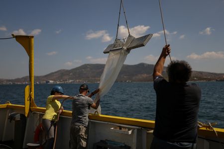 tagreuters.com2025binary_LYNXMPELA20FL-VIEWIMAGE