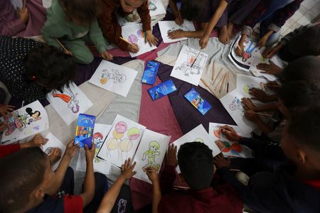 tagreuters.com2025binary_LYNXMPELA210V-VIEWIMAGE