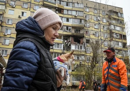 tagreuters.com2025binary_LYNXMPELA704T-VIEWIMAGE