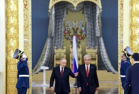 tagreuters.com2025binary_LYNXMPELAB0PF-VIEWIMAGE