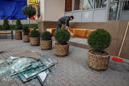 tagreuters.com2025binary_LYNXMPELAD0G5-VIEWIMAGE