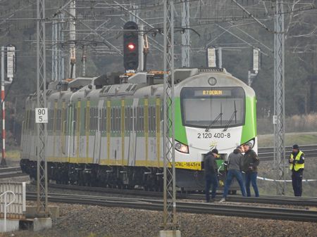 tagreuters.com2025binary_LYNXMPELAG0UB-VIEWIMAGE