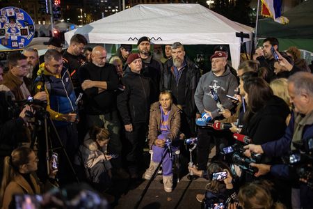 tagreuters.com2025binary_LYNXMPELAG0Y7-VIEWIMAGE