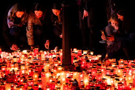 tagreuters.com2025binary_LYNXMPELAG0YX-VIEWIMAGE