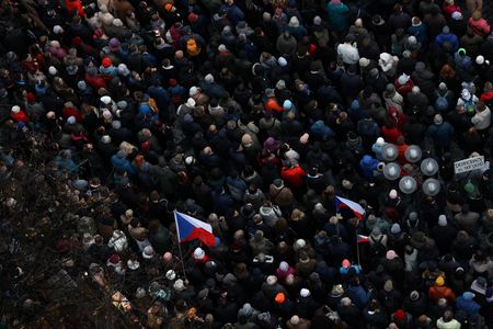 tagreuters.com2025binary_LYNXMPELAG0Z3-VIEWIMAGE