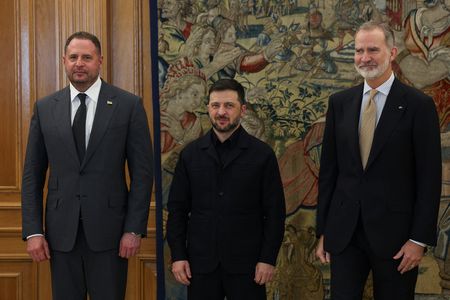 tagreuters.com2025binary_LYNXMPELAH0OB-VIEWIMAGE