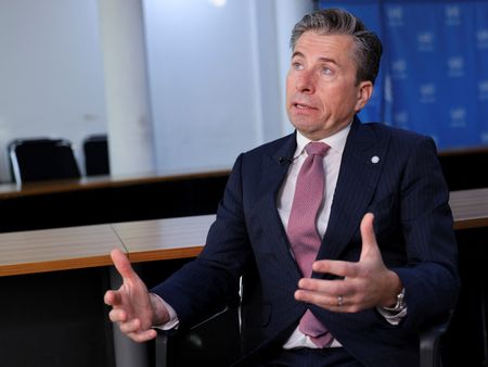 tagreuters.com2025binary_LYNXMPELAI0N5-VIEWIMAGE