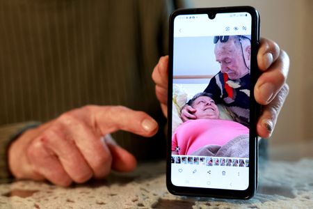 tagreuters.com2025binary_LYNXMPELAK0PK-VIEWIMAGE