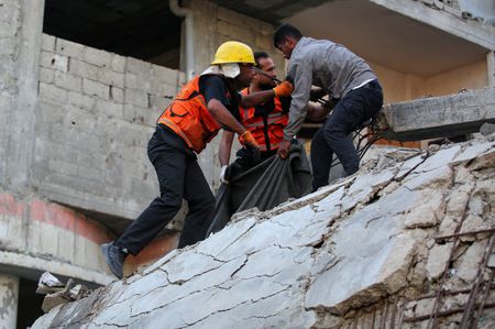 tagreuters.com2025binary_LYNXMPELAL0AN-VIEWIMAGE